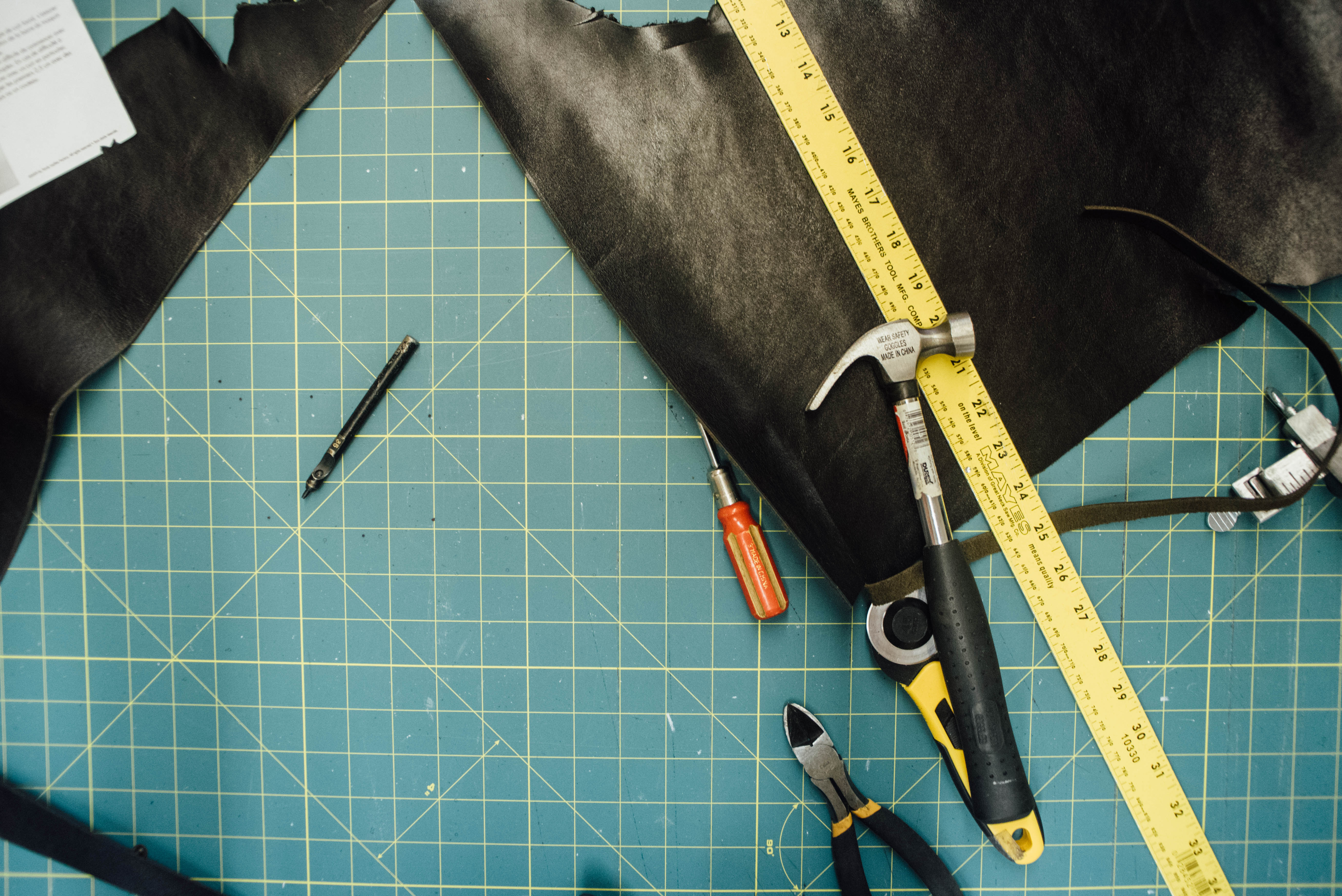 Pattern making & sampling banner